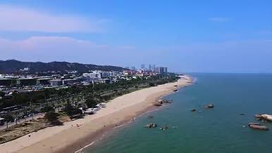 福建厦门环岛路海边沙滩航拍视频的预览图